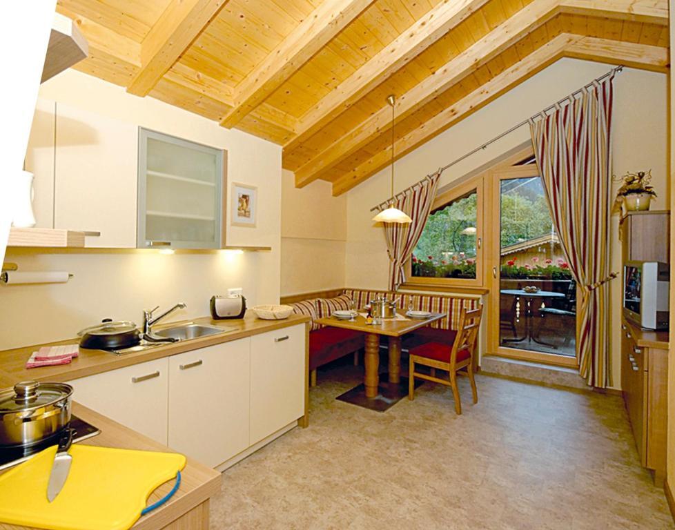 Appartement Zottl Mayrhofen Habitación foto